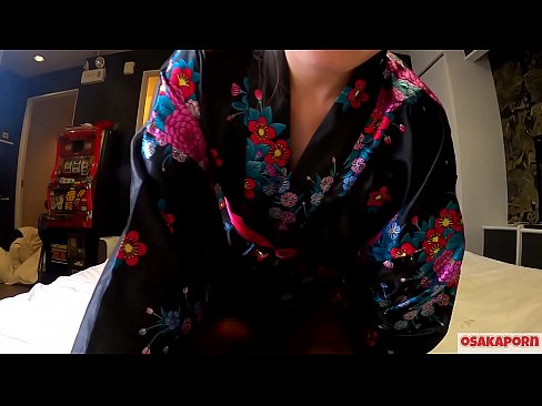 ❤️ Ung cosplay pige elsker sex til orgasme med en sprøjte i en hestepige og et blowjob. Asiatisk pige med behåret fisse og smukke bryster i traditionel japansk kostume i amatørvideo, der viser onani med fucklegetøj. Sakura 3 OSAKAPORN. Fucking video at da.porngifmag-com.ru