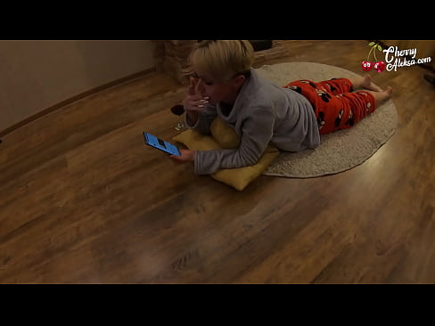 ❤️ Skør blondine suger kæmpe pik og hopper på den - analsex Fucking video at da.porngifmag-com.ru